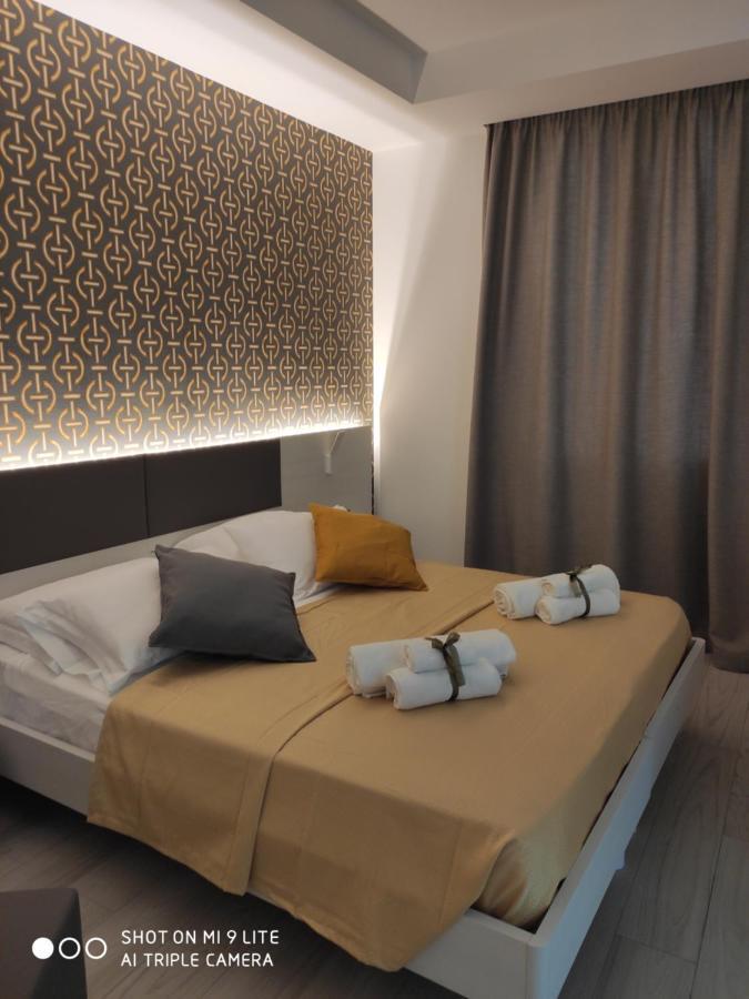 Thalya Luxury Rooms Сиракуза Екстериор снимка